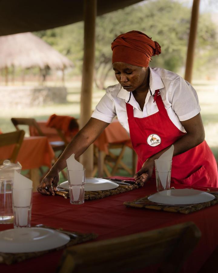 Lake Natron Maasai Giraffe Eco Lodge And Camping Mtowabaga Экстерьер фото