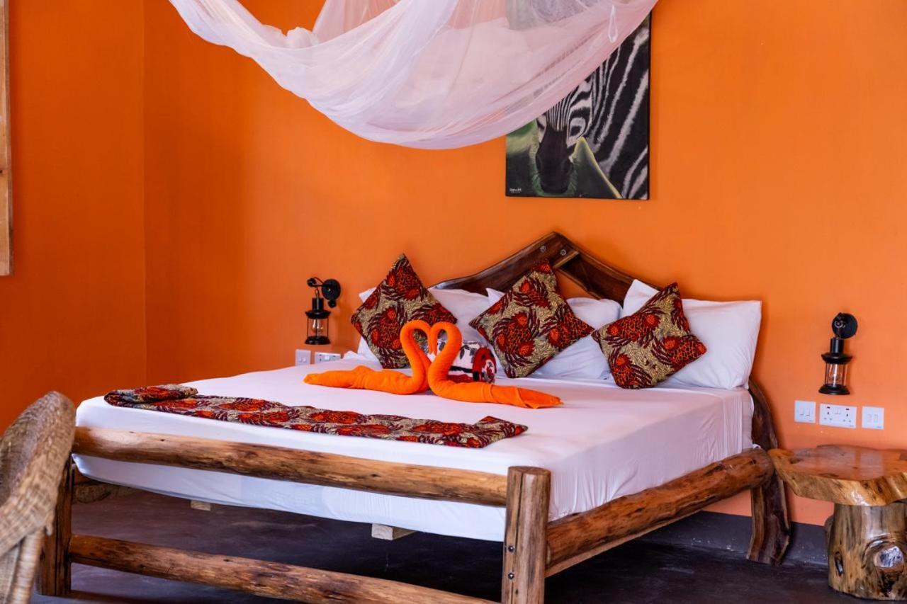 Lake Natron Maasai Giraffe Eco Lodge And Camping Mtowabaga Экстерьер фото